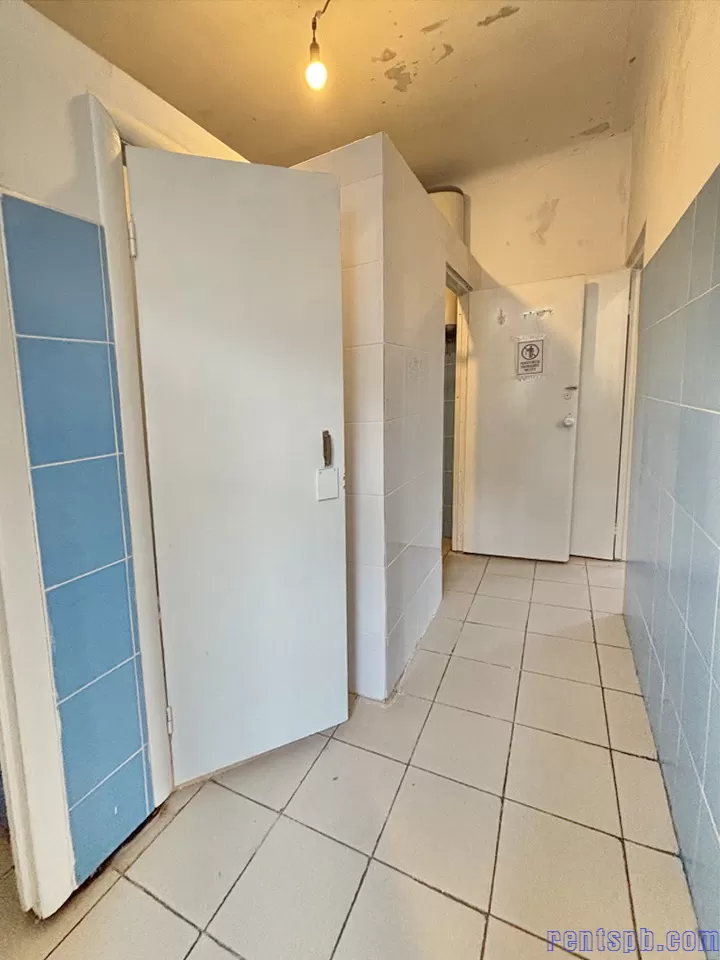 Продается комната Бабушкина 42 к 2 у метро Ломоносовская /18.0 м²