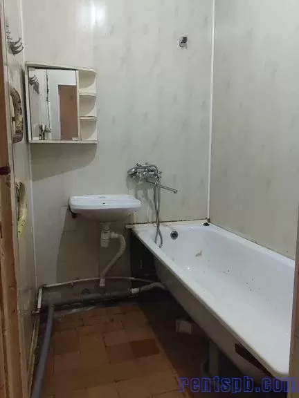 Комната в двухкомнатной квартире Центр Загородный проспект 22