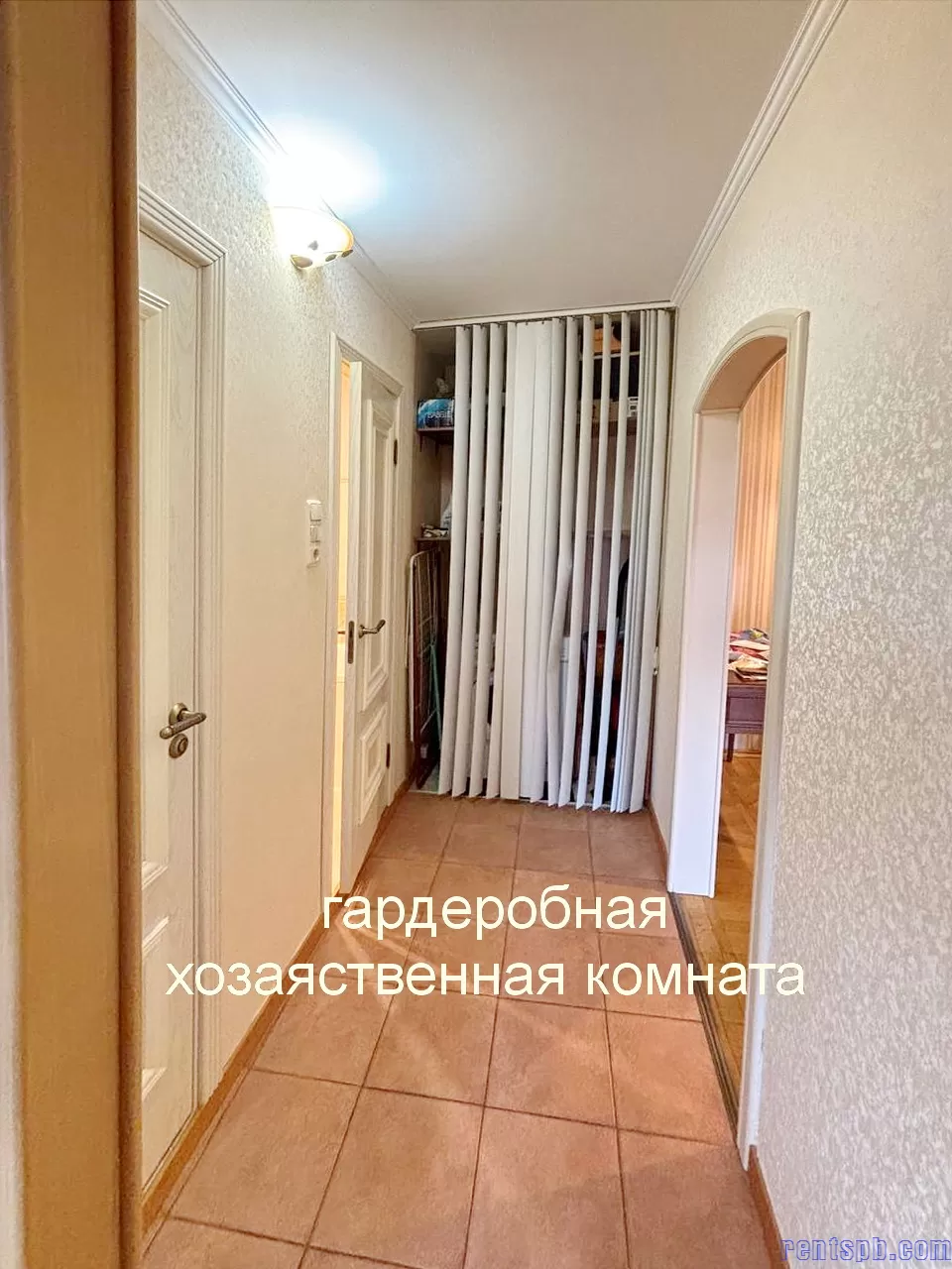 у метро Проспект Большевиков   ул. Джона Рида, 7к3