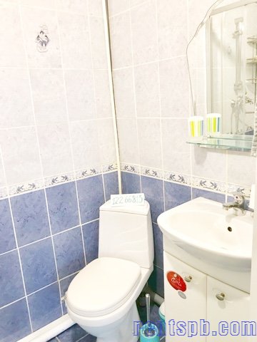 Rentspb Yellow apartment near metro Elizarovskay  for 1-5 person
