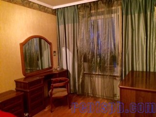 Невский проспект 41  квартира элитная у метро с сауной