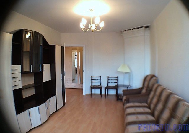 Сдам 3 комнатную кв.  Пушкарский переулок  5