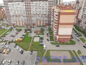 Продам квартиру -студию в новом доме у метро Звездная.