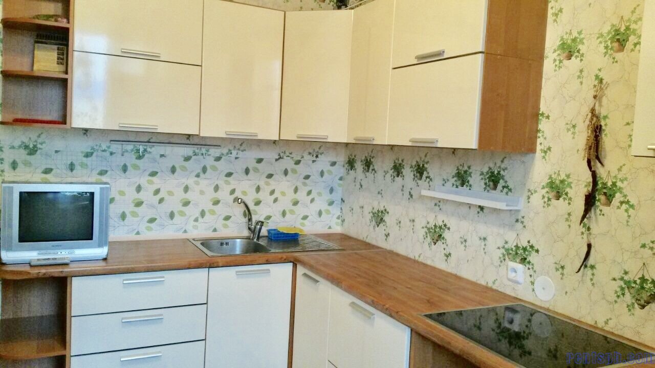 Сдам квартиру без мебели в новом доме!