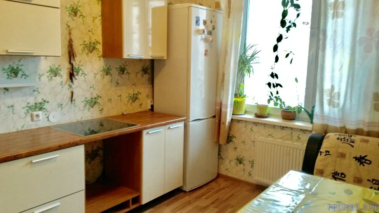 Сдам квартиру без мебели в новом доме!