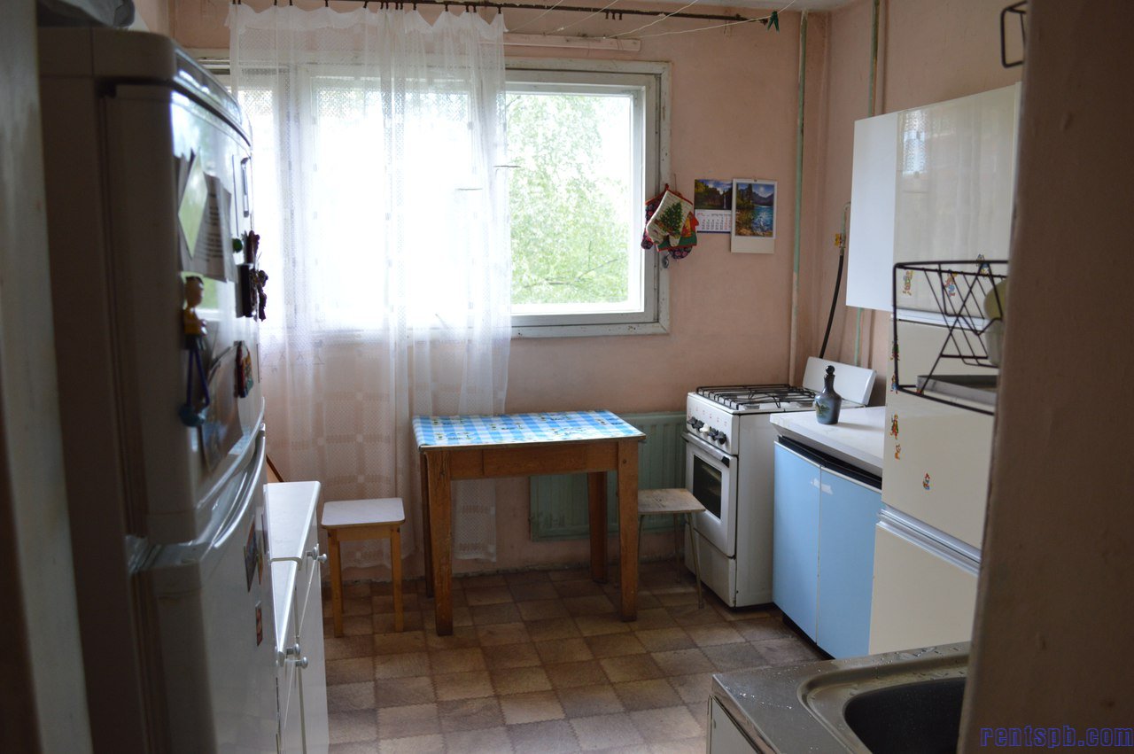 Сдается 2 ком-я квартира Петергофское шоссе д.13, кор. 1