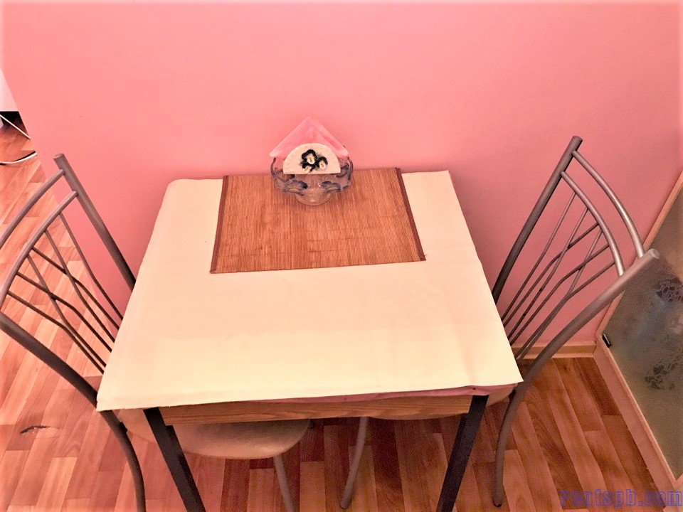Сдаю Pink apartment на 1-2 месяца  у метро Звездная. Любой срок.