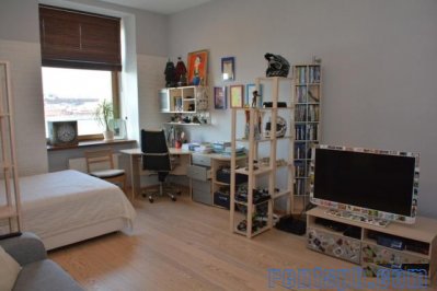 Продам квартиру     
4-к квартира  155 м²  на 4 этаже  12-этажного кирпичного дома
