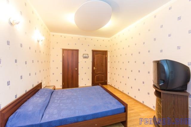 Сдам квартиру  посуточно     
3-к квартира  80 м²  на 2 этаже  7-этажного монолитного дома