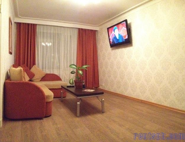 Сдам квартиру  посуточно     
3-к квартира  65 м²  на 6 этаже  9-этажного кирпичного дома