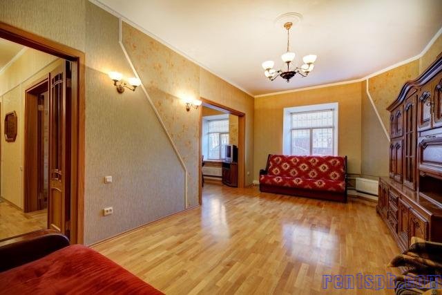 Сдам квартиру  посуточно     
3-к квартира  120 м²  на 2 этаже  6-этажного кирпичного дома