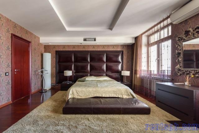 Сдам квартиру     
4-к квартира  300 м²  на 5 этаже  7-этажного монолитного дома