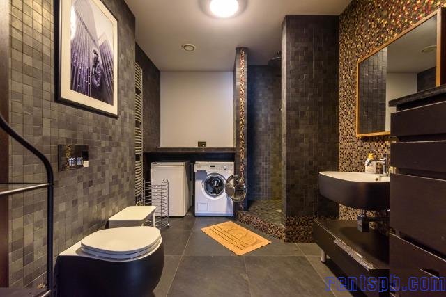 Сдам квартиру     
4-к квартира  300 м²  на 5 этаже  7-этажного монолитного дома