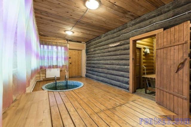 Сдам  дом  посуточно     
2-этажный дом 160 м²  ( бревно )  на участке 8 сот.  , Красносельское шоссе  , 10 км до города