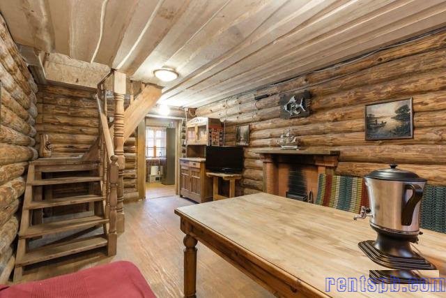 Сдам  дом  посуточно     
2-этажный дом 160 м²  ( бревно )  на участке 8 сот.  , Красносельское шоссе  , 10 км до города