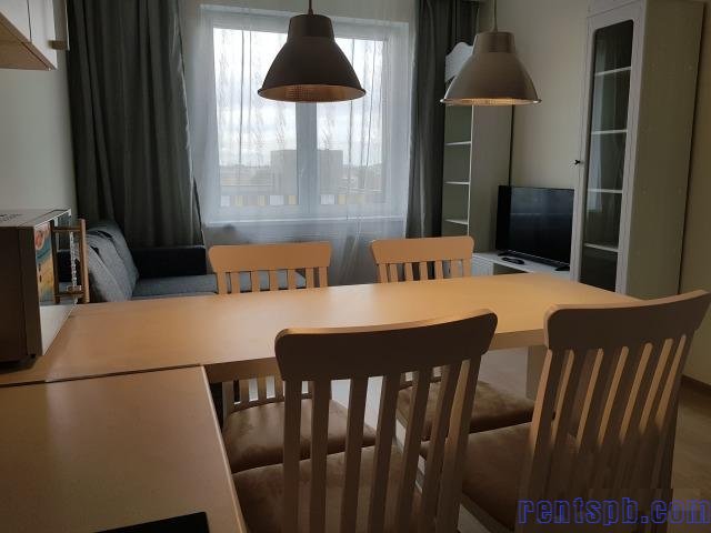 Сдам квартиру     
2-к квартира  53 м²  на 9 этаже  10-этажного монолитного дома