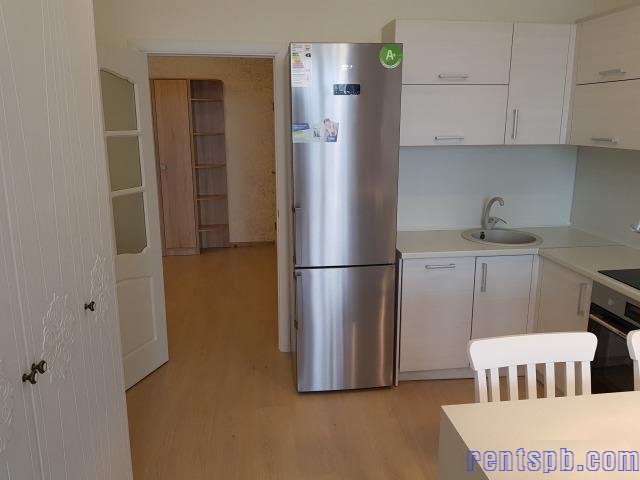 Сдам квартиру     
2-к квартира  53 м²  на 9 этаже  10-этажного монолитного дома