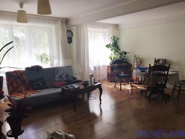 Продам квартиру     
4-к квартира  93 м²  на 1 этаже  5-этажного панельного дома