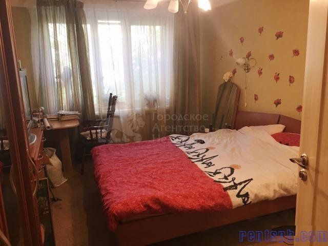 Продам квартиру     
4-к квартира  93 м²  на 1 этаже  5-этажного панельного дома