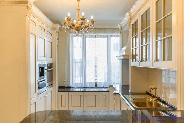 Сдам квартиру     
4-к квартира  150 м²  на 12 этаже  14-этажного монолитного дома