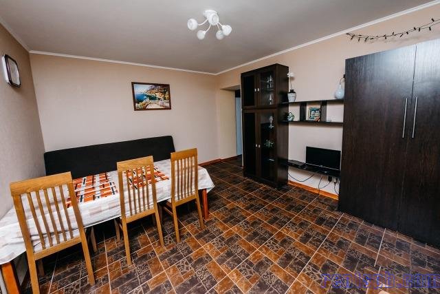 Сдам  дом  посуточно     
1-этажный дом 80 м²  ( брус )  на участке 12 сот.  , Рябовское шоссе  , 5 км до города