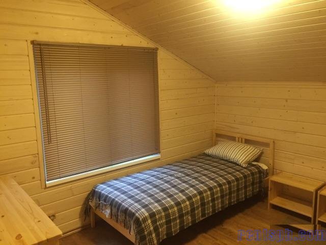 Сдам  коттедж  посуточно     
2-этажный коттедж 120 м²  ( брус )  на участке 12 сот.  , Мурманское шоссе  , 70 км до города