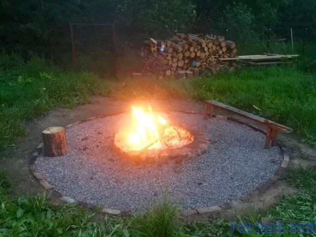 Сдам  коттедж  посуточно     
2-этажный коттедж 120 м²  ( брус )  на участке 12 сот.  , Мурманское шоссе  , 70 км до города