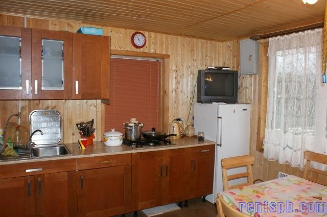 Сдам  дачу     
2-этажный дом 115 м²  ( бревно )  на участке 12 сот.  , Киевское шоссе  , 80 км до города