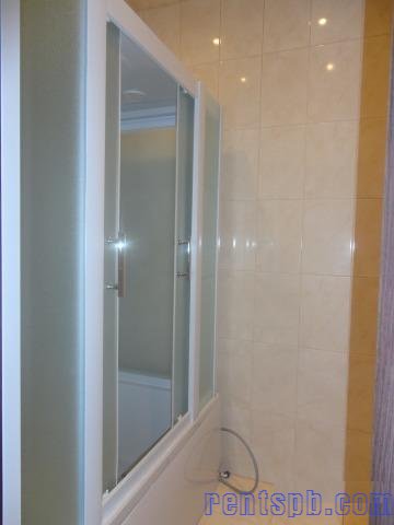 Сдам квартиру     
2-к квартира  85 м²  на 7 этаже  12-этажного кирпичного дома