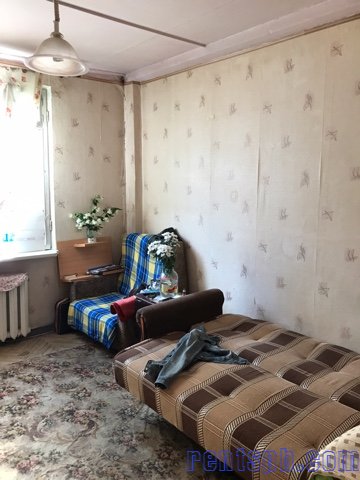 у метро Ломоносовская   62 метра ул. Седова 102  недорого!