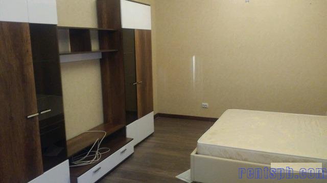 Сдам квартиру     
4-к квартира  113 м²  на 1 этаже  10-этажного монолитного дома