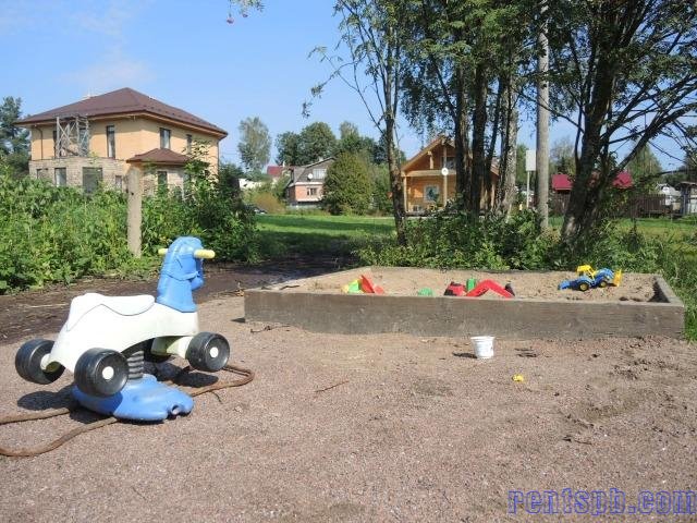 Сдам  коттедж  посуточно     
2-этажный коттедж 65 м²  ( брус )  на участке 40 сот.  , Приозерское шоссе  , 49 км до города