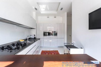 Сдам квартиру     
4-к квартира  175 м²  на 4 этаже  5-этажного кирпичного дома