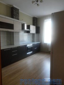 Сдам квартиру     
2-к квартира  85 м²  на 7 этаже  12-этажного кирпичного дома
