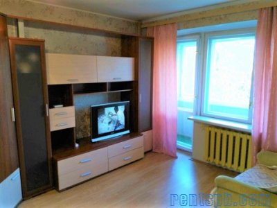 Посуточно у метро Елизаровская сдам квартиру на 5 этаже