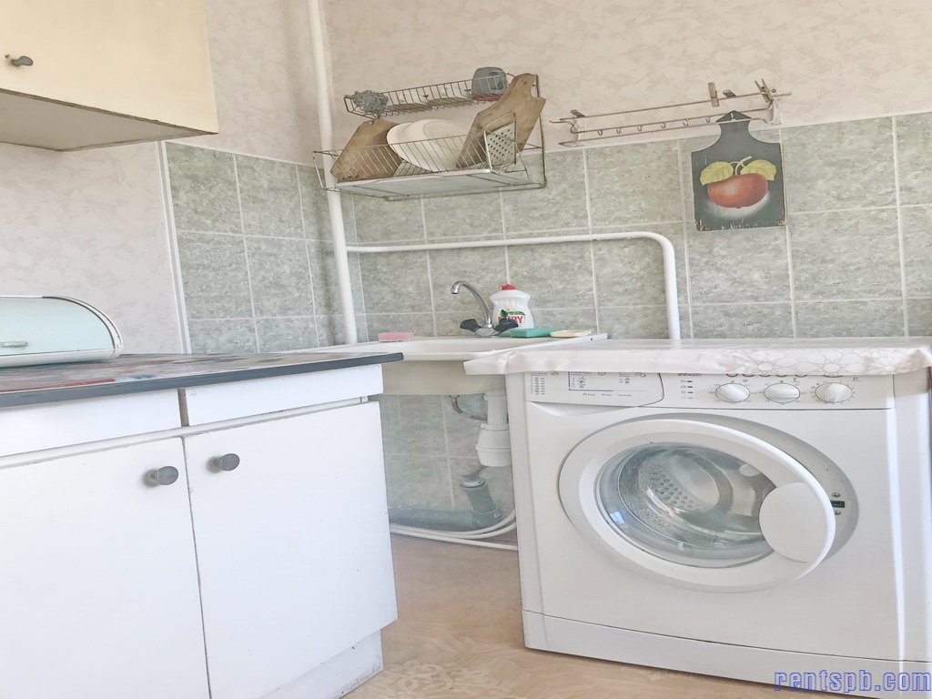 Сдаётся квартира у метро ул. Будапешская 38 к 4
