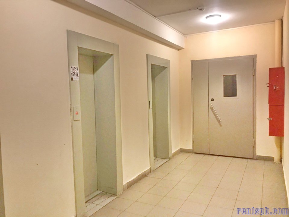Предлагается в аренду Есенина 1 к 1  квартира  у метро Озерки