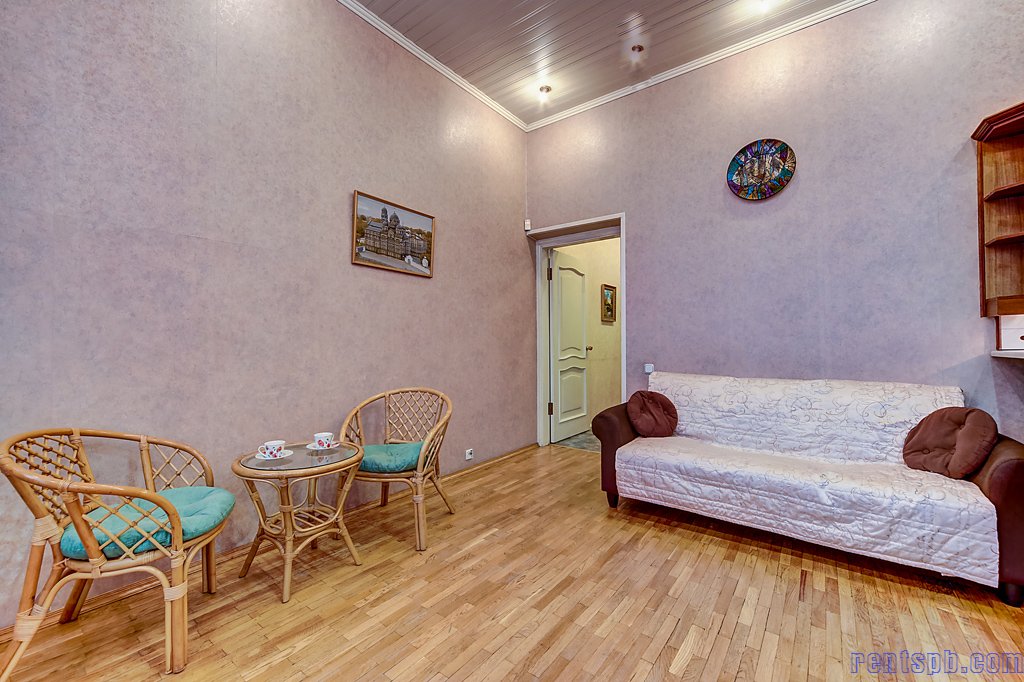 Посуточно С джакузи у Дворцовой площади в СПБ