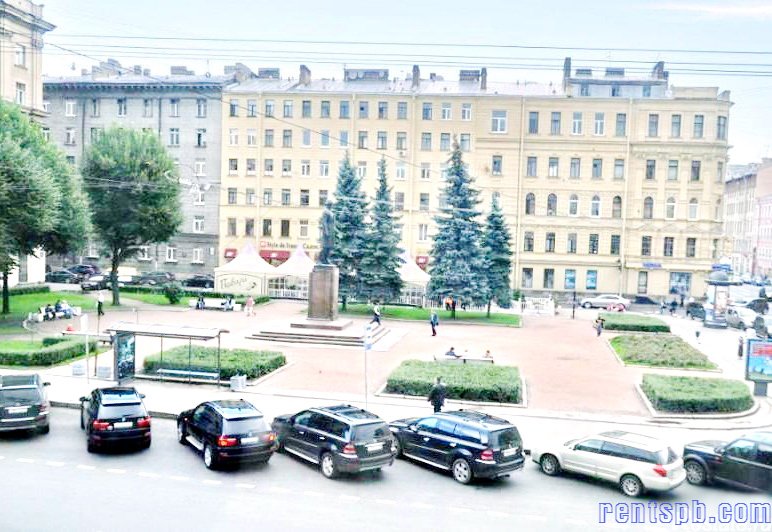 Квартира  в центре Петроградского района Большой проспект 38