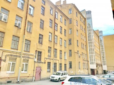 Предлагается в аренду у метро Нарвская вблизи с Балтийским вокзалом