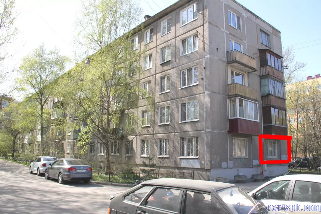 Продам квартиру у метро Елизаровская ул. Ольминского 16