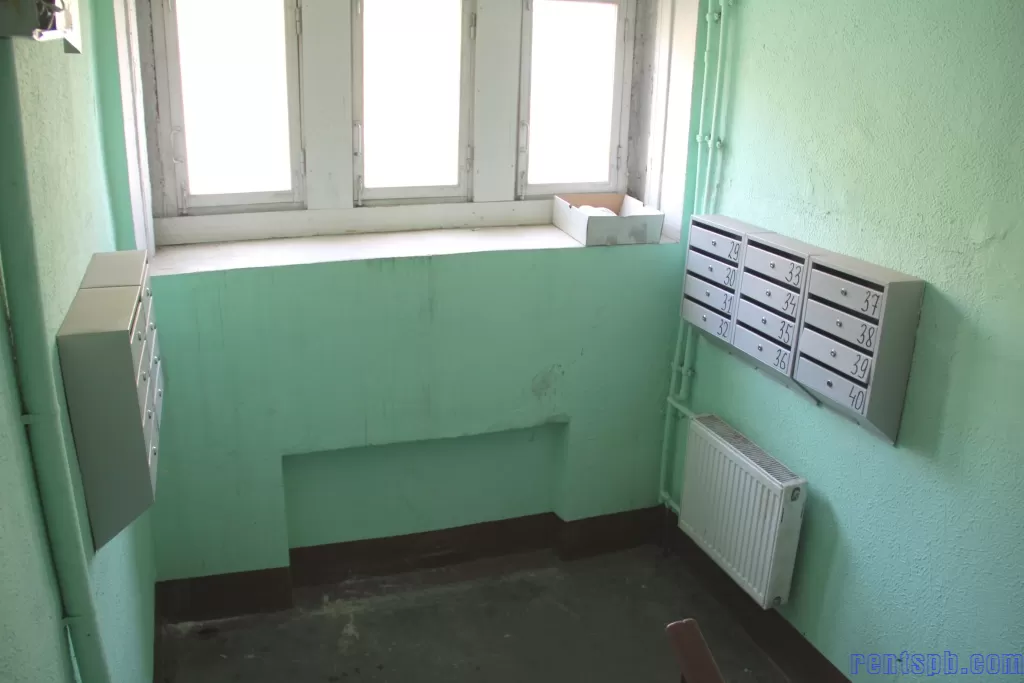 Продам квартиру у метро Елизаровская ул. Ольминского 16