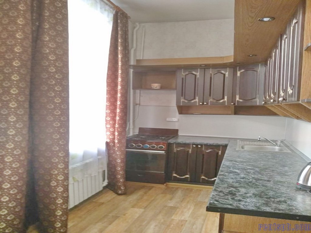 Сдам квартиру Некрасова 38 угол Литейный 1