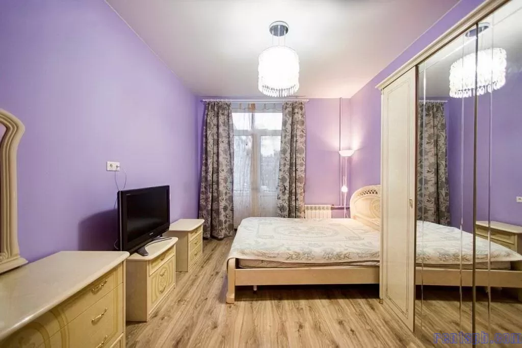 Сдам 2 ком. кв ул . Кузнецовская д. 15/ Московский пр.