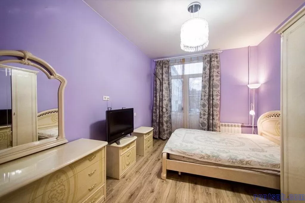 Сдам 2 ком. кв ул . Кузнецовская д. 15/ Московский пр.