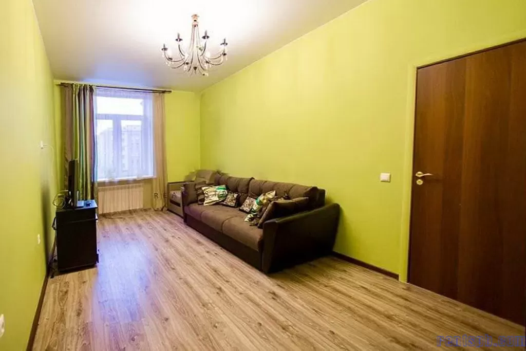 Сдам 2 ком. кв ул . Кузнецовская д. 15/ Московский пр.
