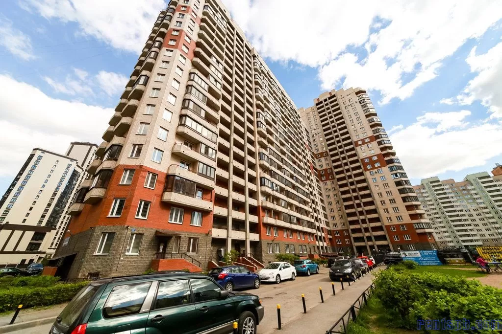Сдам уютную студию  ул. Пулковская  дом 8 корпус 4  у метро Звездная