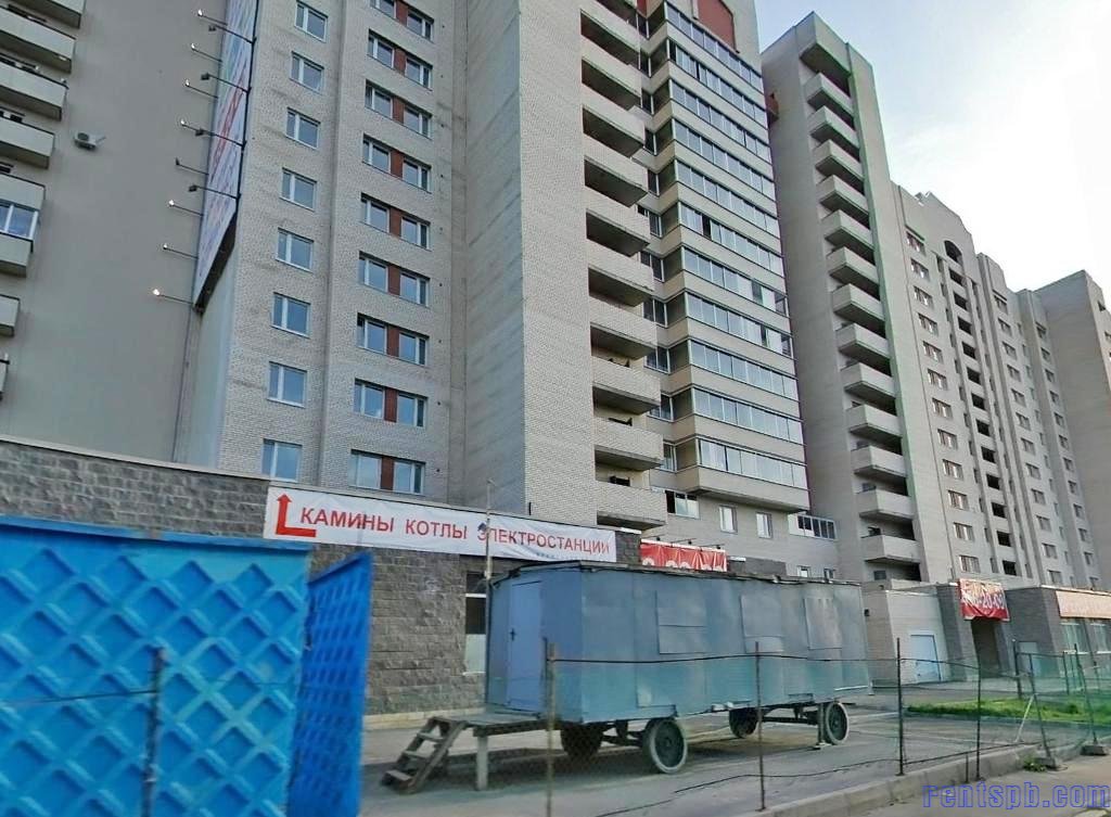 Сдаю квартиру из 3 комнат ул. Типанова дом 38 у метро Московская