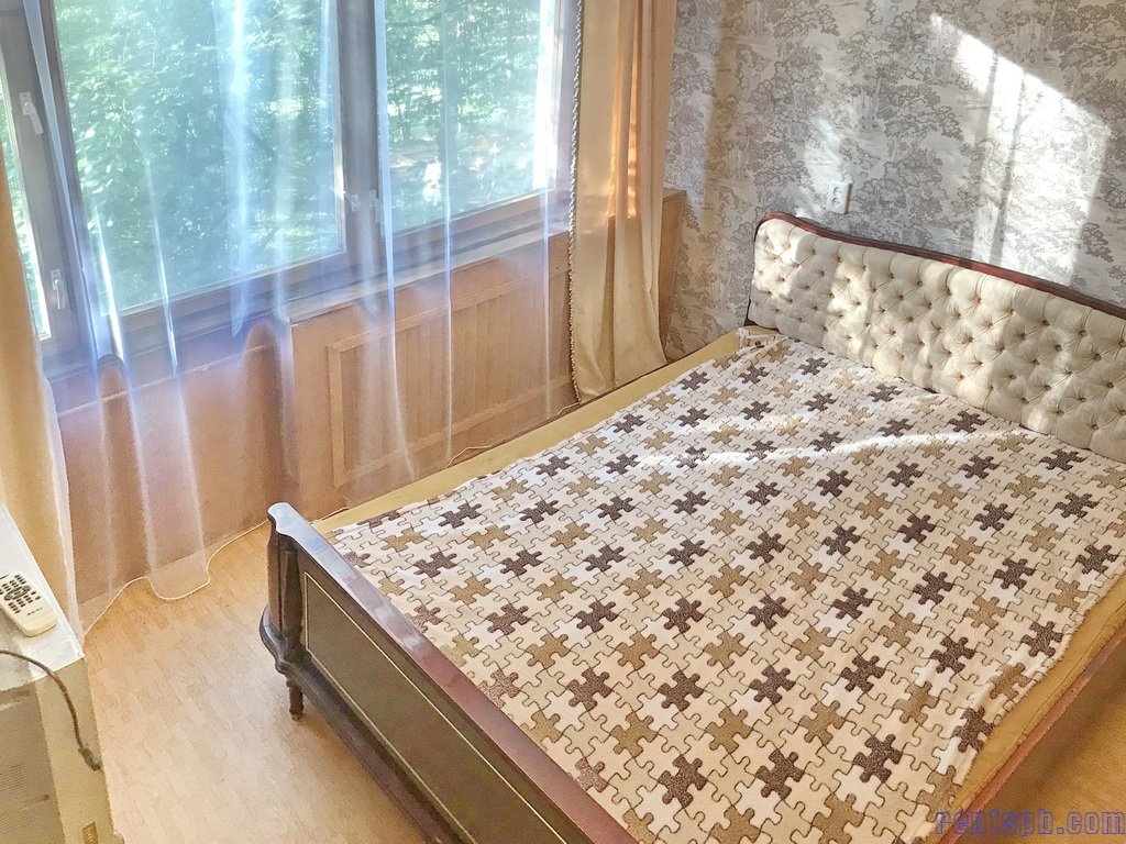 Квартира в аренду в 3 к.кв. Дунайский проспект 42/79 к 1
