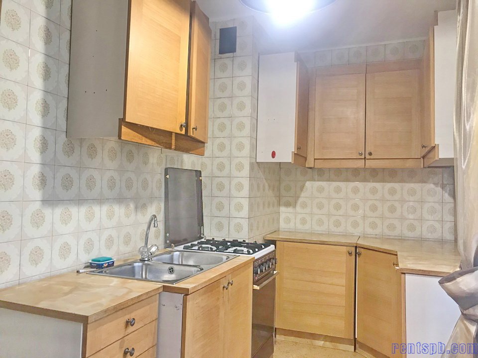Квартира в аренду в 3 к.кв. Дунайский проспект 42/79 к 1